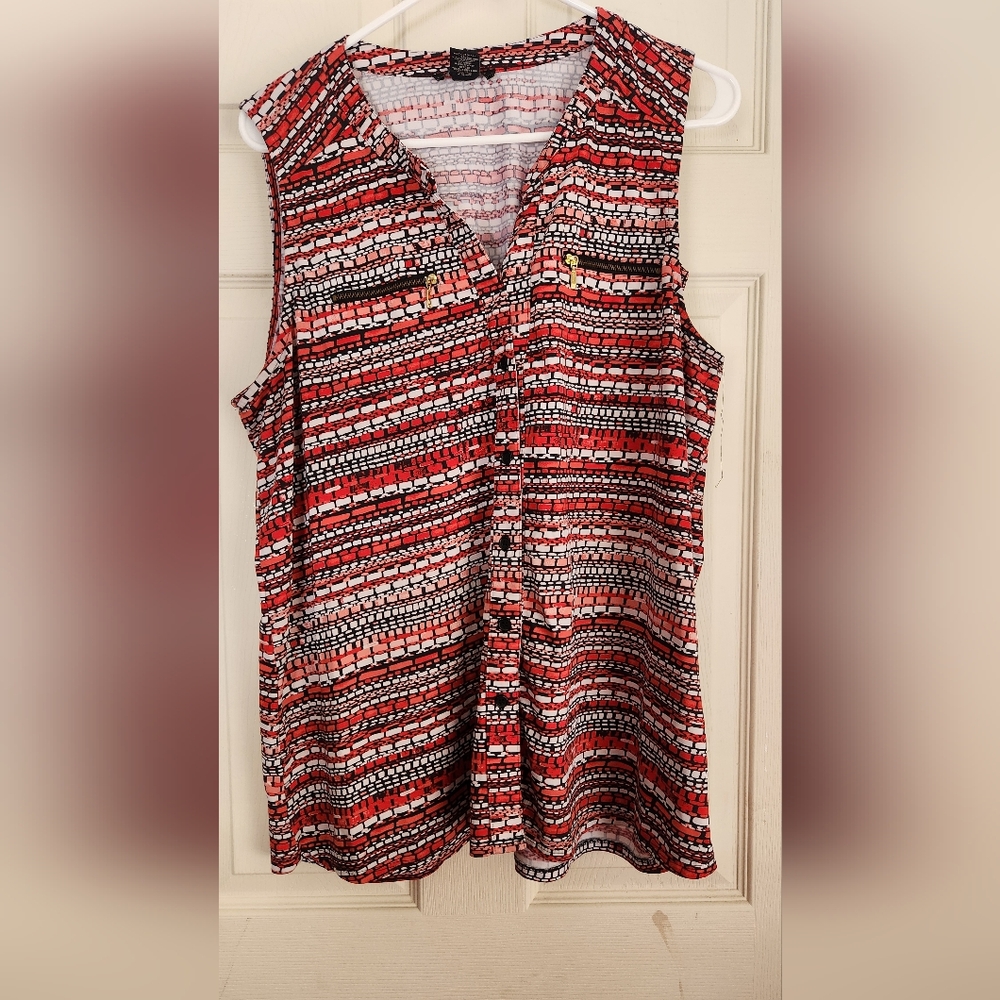 Robert Louis Red Black White Patterned Sleeveless Blouse
